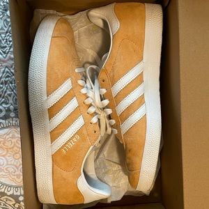 adidas Originals - Gazelle - orange sneakers